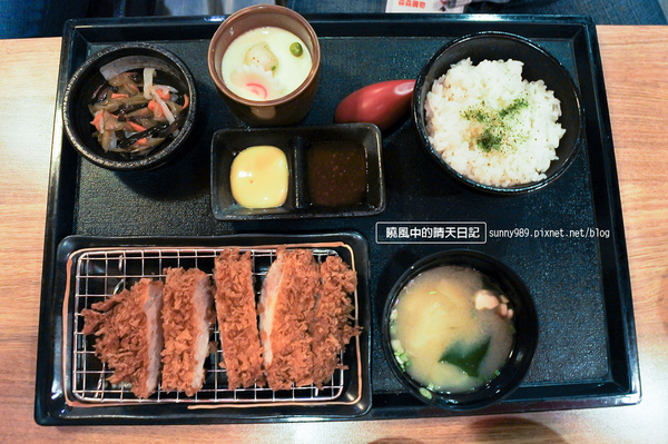 斑鳩的窩(內湖二店店):【內湖 | 斑鳩的窩】適合公務洽談 豬排口味不錯的日式定食餐廳 斑鳩的窩(內湖二店店):【內湖 | 斑鳩的窩】適合公務洽談 豬排口味不錯的日式定食餐廳