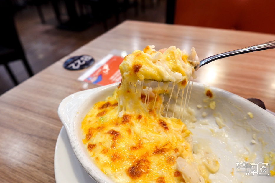 4東湖美食夯麵坊海鮮總匯白醬起司焗烤飯.jpg