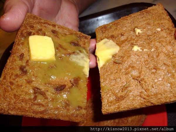 亞坤咖啡店11-咖椰土司內.JPG 亞坤咖啡店11-咖椰土司內.JPG