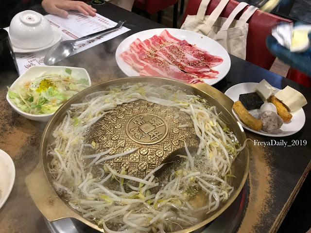 2019, winter 走吧台北哪裡吃美食:內湖站 內湖排隊美食 宅女小紅推薦愛店 卡拉拉涮涮鍋