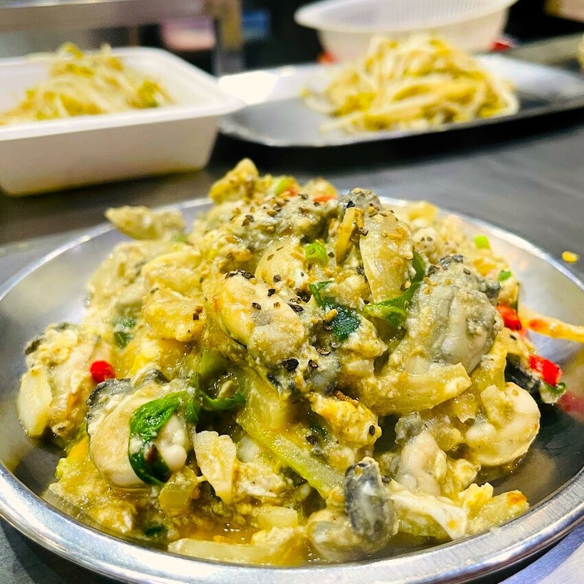 [台北台式]內湖港墘站「王朝鐵板燒」生意超好客人一波波不間斷