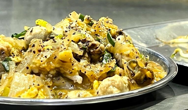 [台北台式]內湖港墘站「王朝鐵板燒」生意超好客人一波波不間斷