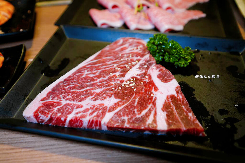 蘆洲燒肉吃到飽，昭和園日式燒肉屋，日本A5和牛、波士頓龍蝦、