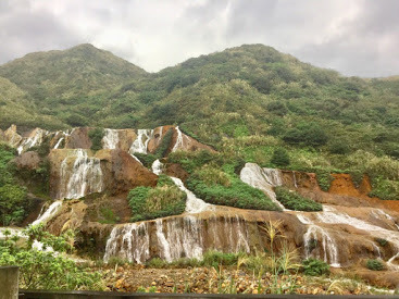 週四趴趴走.免費景點-新北瑞芳黃金瀑布.十三層遺址