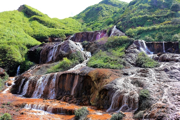 九份黃金瀑布：【新北瑞芳景點】金瓜石黃金瀑布~攝影玩家拍攝風景 列為必造訪的口袋名單