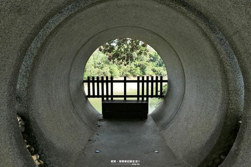 旅遊。苗栗★水庫上的可愛小島日新島 有動物有咖啡廳適合親子好友旅遊 - 妮妮˙ˇ˙用類單記錄生活!!