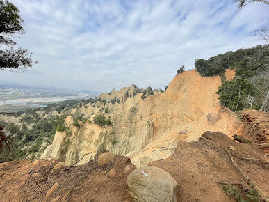 苗栗景點-火焰山登山步道-大自然的畫布，美不盛收