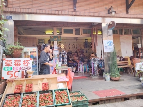 苗栗景點-洗水坑豆腐街-平日街上好冷清,熱鬧不見了