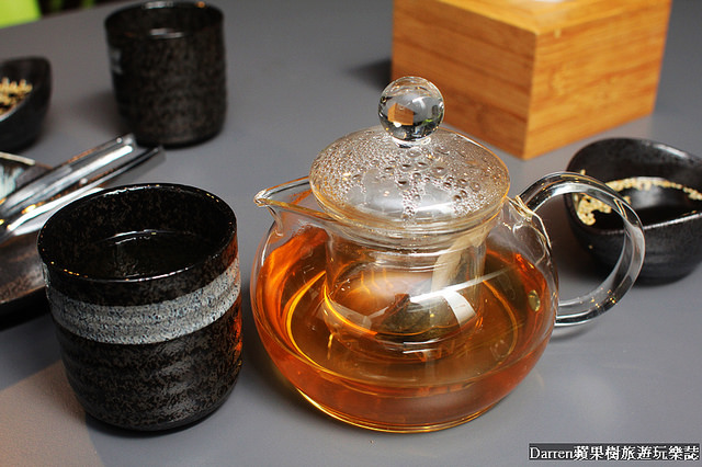 『苗栗泰安溫泉泡湯推薦』虎山溫泉會館(湯之島)★走過吊橋來去湯之島泡溫泉吃鱘龍魚火鍋順遊清安豆腐街(清水老街)