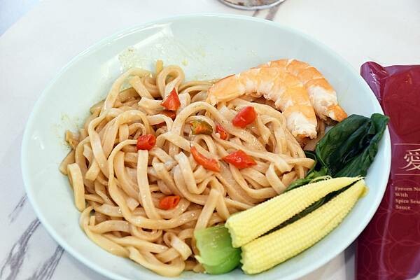 台南市北區在家吃米其林必比登美食好方便~好市多開箱【雙月阿甘剝皮辣椒雞湯】家中必囤好滋味！同場加映【愛恨椒芝麵