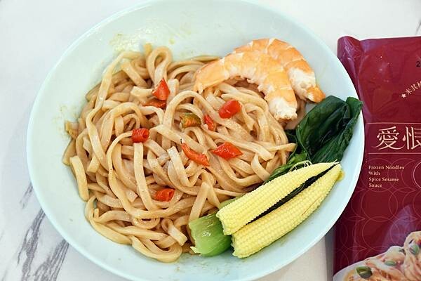 台南市北區在家吃米其林必比登美食好方便~好市多開箱【雙月阿甘剝皮辣椒雞湯】家中必囤好滋味！同場加映【愛恨椒芝麵