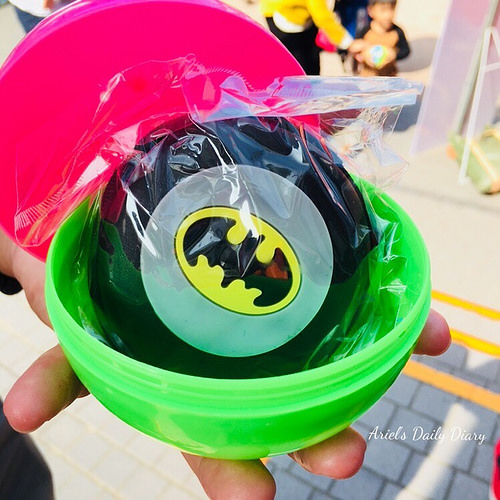 【台南】後火車站遠百廣場新景點，超大巨型巴士扭蛋機帶你秒飛倫敦玩街拍