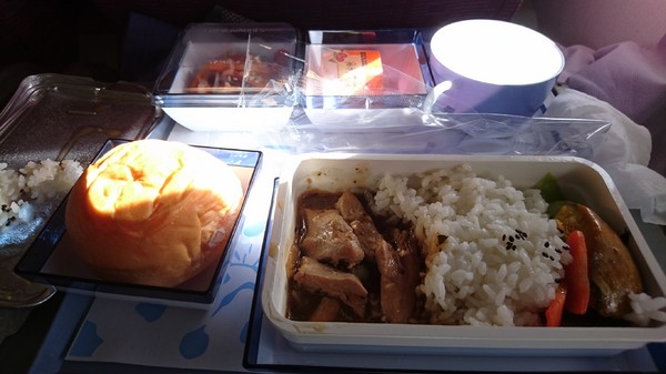 高雄小港機場:韓國跟團趣~帶小朋友出國注意事項~坐上飛機翱翔去~為生活增添精彩的回憶~ 高雄小港機場:韓國跟團趣~帶小朋友出國注意事項~坐上飛機翱翔去~為生活增添精彩的回憶~