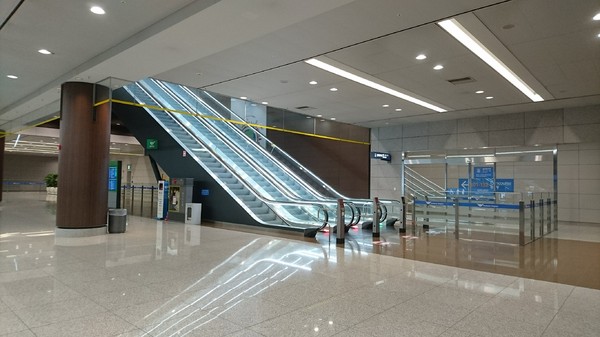 高雄小港機場:韓國跟團趣~帶小朋友出國注意事項~坐上飛機翱翔去~為生活增添精彩的回憶~ 高雄小港機場:韓國跟團趣~帶小朋友出國注意事項~坐上飛機翱翔去~為生活增添精彩的回憶~