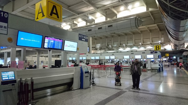 高雄小港機場:韓國跟團趣~帶小朋友出國注意事項~坐上飛機翱翔去~為生活增添精彩的回憶~ 高雄小港機場:韓國跟團趣~帶小朋友出國注意事項~坐上飛機翱翔去~為生活增添精彩的回憶~