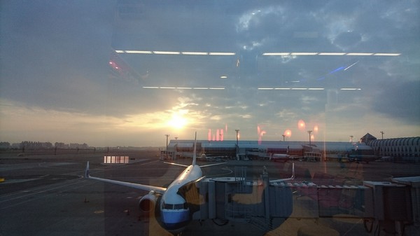 高雄小港機場:韓國跟團趣~帶小朋友出國注意事項~坐上飛機翱翔去~為生活增添精彩的回憶~ 高雄小港機場:韓國跟團趣~帶小朋友出國注意事項~坐上飛機翱翔去~為生活增添精彩的回憶~