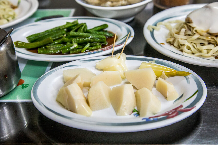 嘉義市東區崇文錦魯麵｜麻醬加美乃滋才道地！在地人大推六十年老牌涼麵