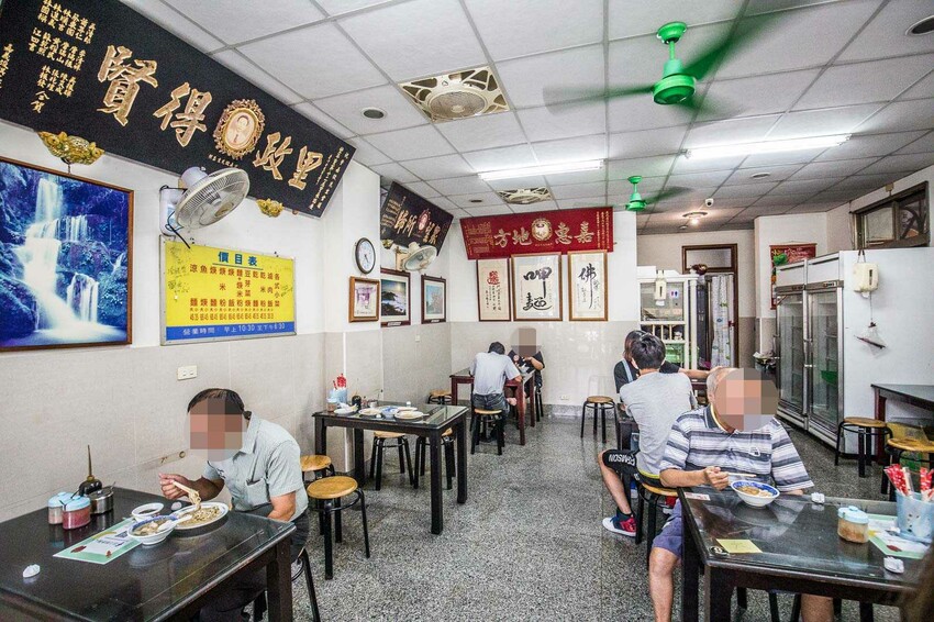 嘉義市東區崇文錦魯麵｜麻醬加美乃滋才道地！在地人大推六十年老牌涼麵