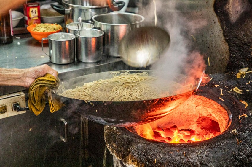 嘉義必吃小吃美食！羅山鱔魚麵一天只賣四小時。