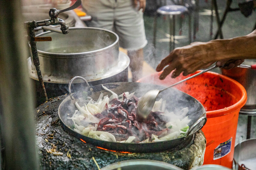 嘉義必吃小吃美食！羅山鱔魚麵一天只賣四小時。