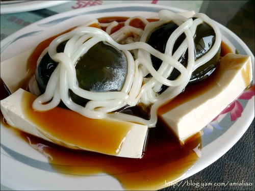 【嘉義食記】郭家美食店。名家雞肉飯嚐鮮！