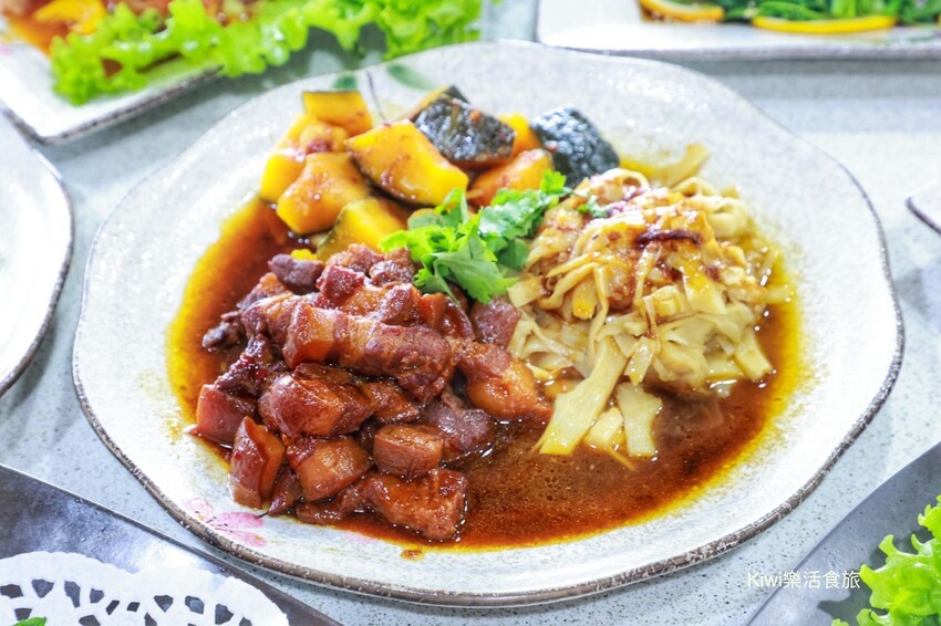 嘉義縣梅山鄉瑞里美食茶壺餐廳民宿｜嘉義瑞里茶壺特色料理合菜，超人氣媽媽手路菜～請事先預約餐點