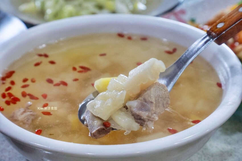 嘉義縣梅山鄉瑞里美食茶壺餐廳民宿｜嘉義瑞里茶壺特色料理合菜，超人氣媽媽手路菜～請事先預約餐點