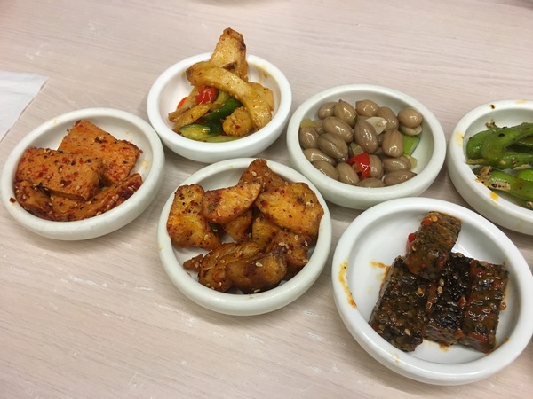 朝鮮味韓國料理：[食*台北]朝鮮味(捷運忠孝敦化站) 超豐富小菜吃到飽