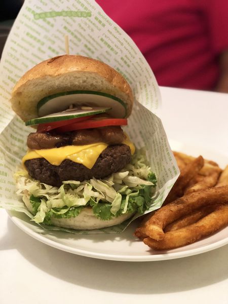 ●嘉義食記●樂檸漢堡/文雅總店/短褲的美好折扣/南臺灣速食界的傳說