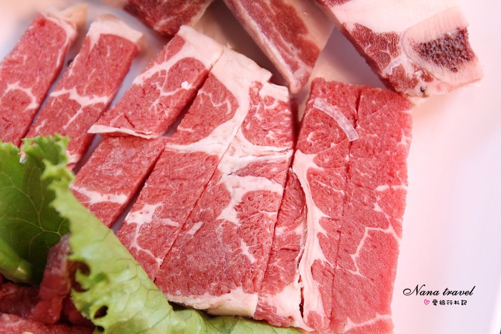 嘉義色鼎日式無煙燒肉。439元起平價燒肉吃到飽,小牛菲力/厚切沙朗牛小排/海鮮大拼盤任你吃,附贈鍋物湯底 - Nana愛旅行札記