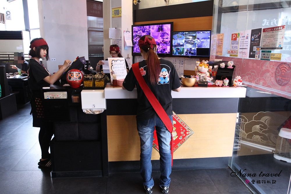 嘉義色鼎日式無煙燒肉。439元起平價燒肉吃到飽,小牛菲力/厚切沙朗牛小排/海鮮大拼盤任你吃,附贈鍋物湯底 - Nana愛旅行札記