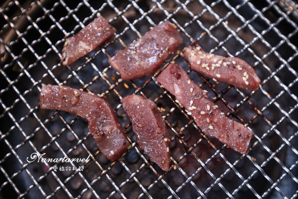 嘉義色鼎日式無煙燒肉。439元起平價燒肉吃到飽,小牛菲力/厚切沙朗牛小排/海鮮大拼盤任你吃,附贈鍋物湯底 - Nana愛旅行札記
