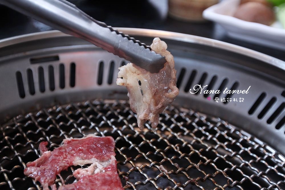 嘉義色鼎日式無煙燒肉。439元起平價燒肉吃到飽,小牛菲力/厚切沙朗牛小排/海鮮大拼盤任你吃,附贈鍋物湯底 - Nana愛旅行札記