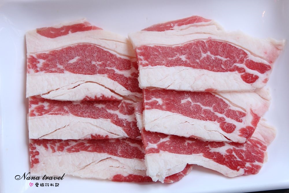 嘉義色鼎日式無煙燒肉。439元起平價燒肉吃到飽,小牛菲力/厚切沙朗牛小排/海鮮大拼盤任你吃,附贈鍋物湯底 - Nana愛旅行札記