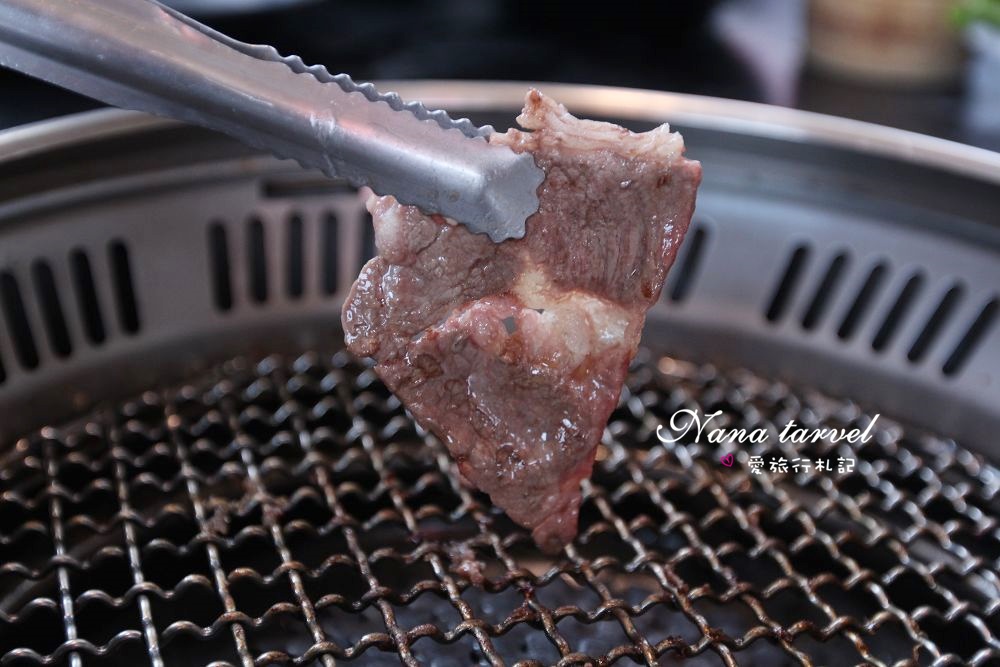 嘉義色鼎日式無煙燒肉。439元起平價燒肉吃到飽,小牛菲力/厚切沙朗牛小排/海鮮大拼盤任你吃,附贈鍋物湯底 - Nana愛旅行札記