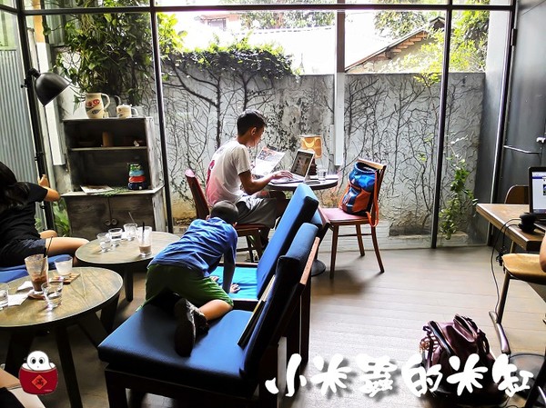 【捷運東門站｜永康商圈】學校咖啡館Ecole Cafe~青田街裡的小寧靜