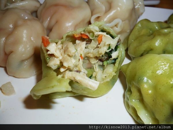 八方雲集水餃鍋貼專賣店(淡水英專店)：到處可見的平價美味--八方雲集(淡水英專店)体驗心得