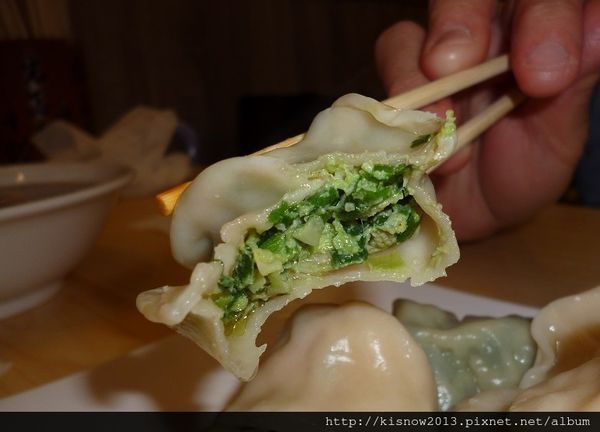 八方雲集水餃鍋貼專賣店(淡水英專店)：到處可見的平價美味--八方雲集(淡水英專店)体驗心得