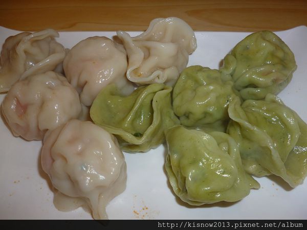 八方雲集水餃鍋貼專賣店(淡水英專店)：到處可見的平價美味--八方雲集(淡水英專店)体驗心得