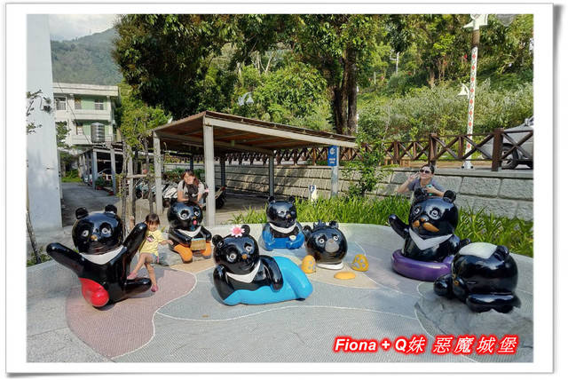 【谷關半日遊】百菇莊觀賞各式菇類，白冷冰棒消暑氣，點心白冷肉包大顆又好吃，八仙山轉彎處戲水，谷關小魚泡腳，沿途走走停停，慢慢享受吃、喝、玩、樂，很輕鬆的半日遊 !