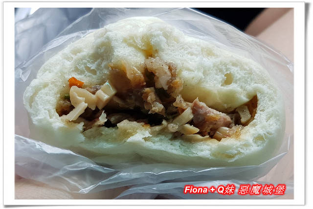 【谷關半日遊】百菇莊觀賞各式菇類，白冷冰棒消暑氣，點心白冷肉包大顆又好吃，八仙山轉彎處戲水，谷關小魚泡腳，沿途走走停停，慢慢享受吃、喝、玩、樂，很輕鬆的半日遊 !