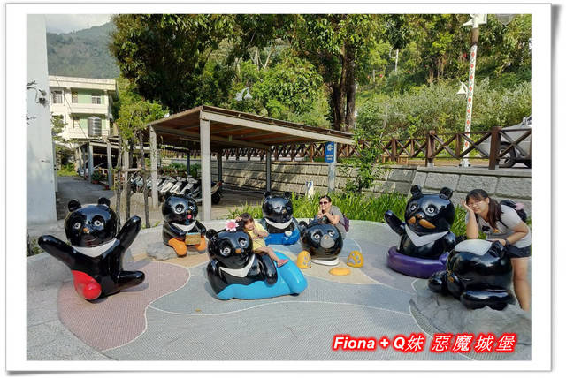 【谷關半日遊】百菇莊觀賞各式菇類，白冷冰棒消暑氣，點心白冷肉包大顆又好吃，八仙山轉彎處戲水，谷關小魚泡腳，沿途走走停停，慢慢享受吃、喝、玩、樂，很輕鬆的半日遊 !