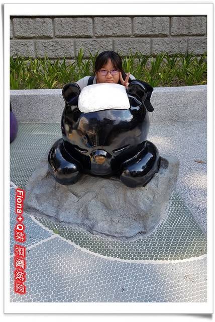 【谷關半日遊】百菇莊觀賞各式菇類，白冷冰棒消暑氣，點心白冷肉包大顆又好吃，八仙山轉彎處戲水，谷關小魚泡腳，沿途走走停停，慢慢享受吃、喝、玩、樂，很輕鬆的半日遊 !