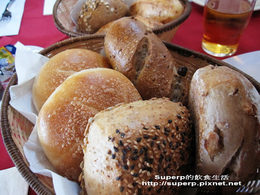 [餐廳食記]天母的溫德德式烘焙餐館：愜意的早午餐和美味香蕉蛋糕