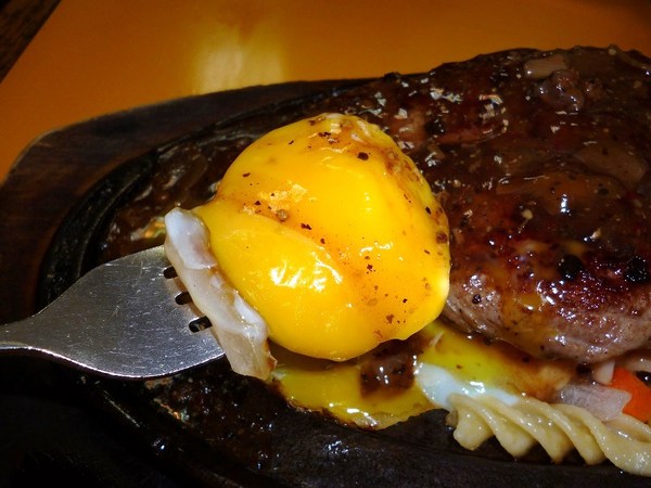 大塊牛排店：牛排要大塊--大塊牛排(淡水店)体驗心得