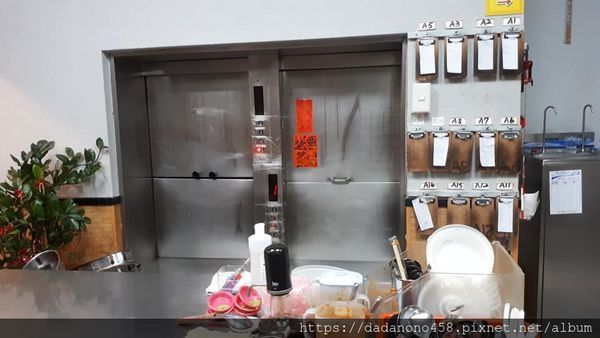 47571548_1058915227613236_4275959737842925568_n