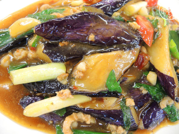 正古早甕缸雞坊:呷飽祙【新北淡水・正古早甕缸雞坊】非凡大探索推薦