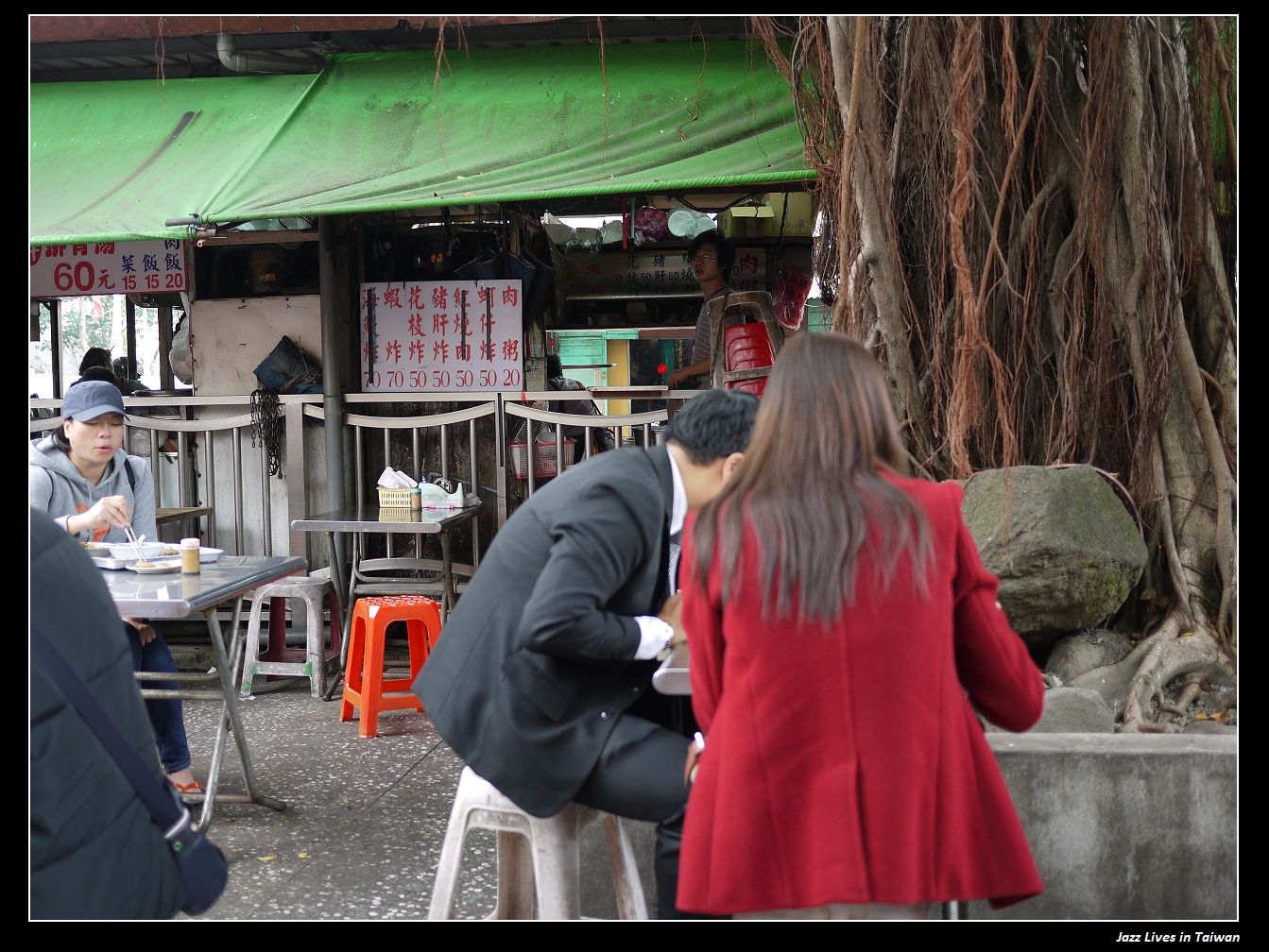 [葉家肉粥] 懷舊口味的鹹粥與炸物, 令人懷念時就想吃一回~