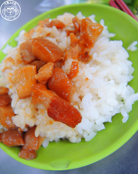 慈聖宮(Tsu-Sheng Temple):呷飽祙【台北大同・大稻埕慈聖宮 美食廣場】必點魩仔魚炒飯+肉粥和炸物 慈聖宮(Tsu-Sheng Temple):呷飽祙【台北大同・大稻埕慈聖宮 美食廣場】必點魩仔魚炒飯+肉粥和炸物