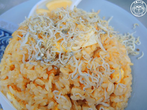 慈聖宮(Tsu-Sheng Temple):呷飽祙【台北大同・大稻埕慈聖宮 美食廣場】必點魩仔魚炒飯+肉粥和炸物 慈聖宮(Tsu-Sheng Temple):呷飽祙【台北大同・大稻埕慈聖宮 美食廣場】必點魩仔魚炒飯+肉粥和炸物